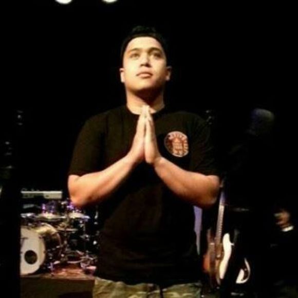 Meet your Posher, Chris - Picture 1 of 1